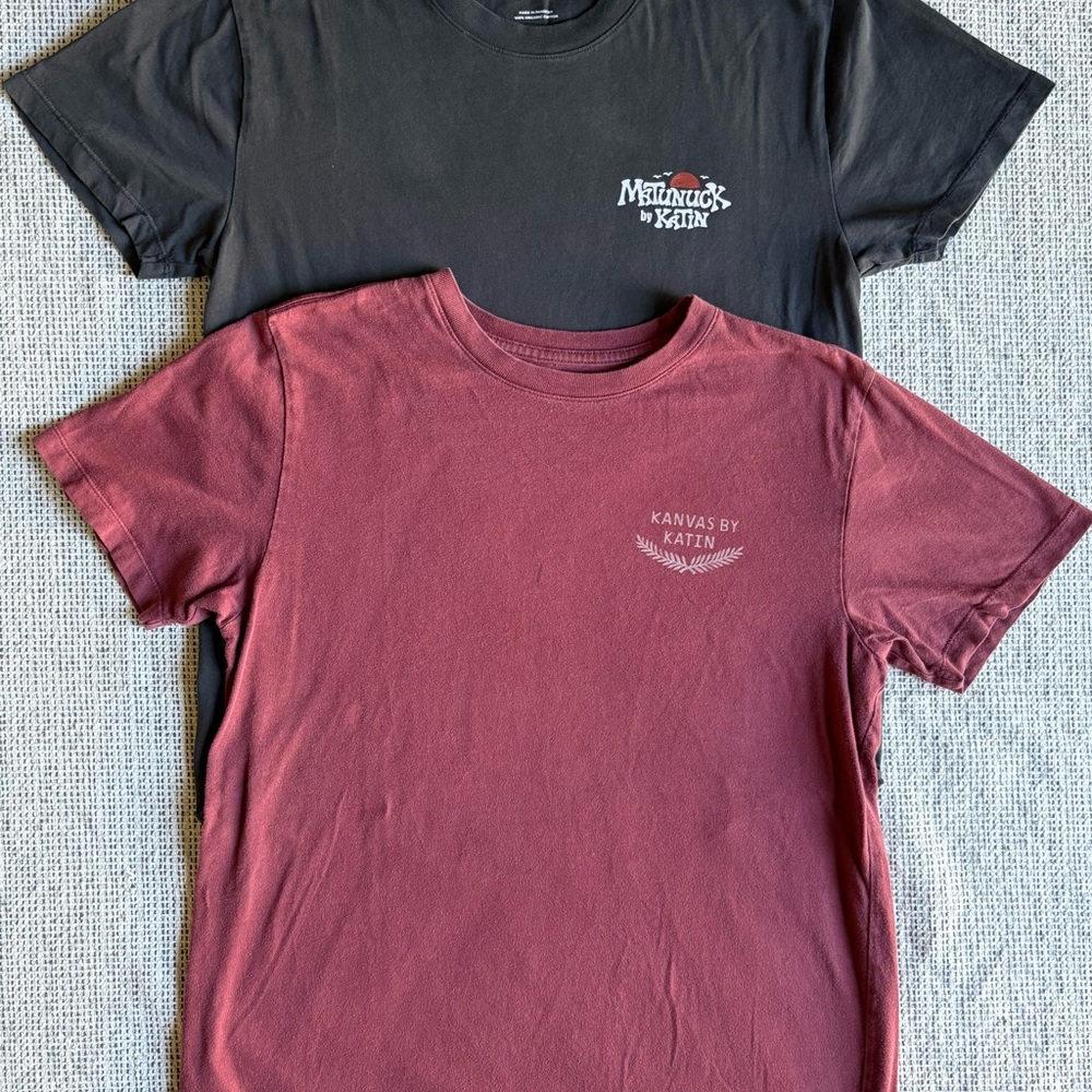 Katin Men’s Small Black and Maroon Short Sleeve Tees
